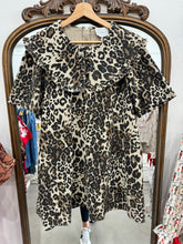 Load image into Gallery viewer, Leopard Print Collared Dress