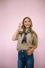 Load image into Gallery viewer, Brown Short Sleeve Sweater