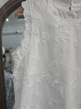 Load image into Gallery viewer, White Appliquéd Dress