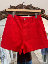 Load image into Gallery viewer, Basic Pocket Shorts