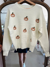 Load image into Gallery viewer, White Pumpkin Sweater
