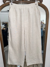 Load image into Gallery viewer, Beige Linen Pants
