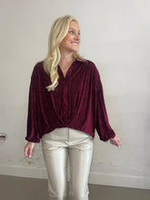 Load image into Gallery viewer, Burgundy Velvet Textured Blouse
