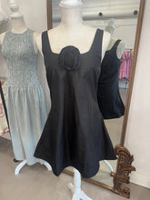 Load image into Gallery viewer, Black Flower appliqué Dress
