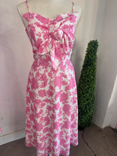 Load image into Gallery viewer, Pink Floral detailed Dress
