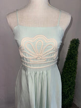 Load image into Gallery viewer, Mint detailed midi Dress
