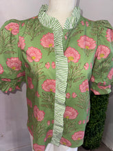 Load image into Gallery viewer, Green &amp; Pink Floral Top
