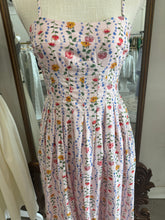 Load image into Gallery viewer, Pink Vine Corset Dress
