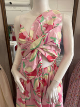 Load image into Gallery viewer, Pink One Shoulder Floral Dress
