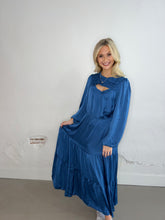 Load image into Gallery viewer, Blue Satin Keyhole Dress
